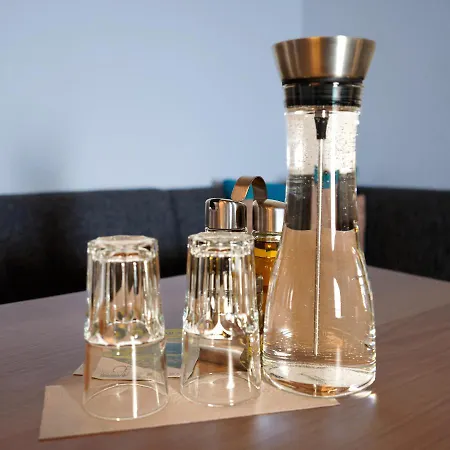 Privat bolig Solution-grischun, Parkplatz - Kueche- Waeschetrokner- Kaffee, Tee